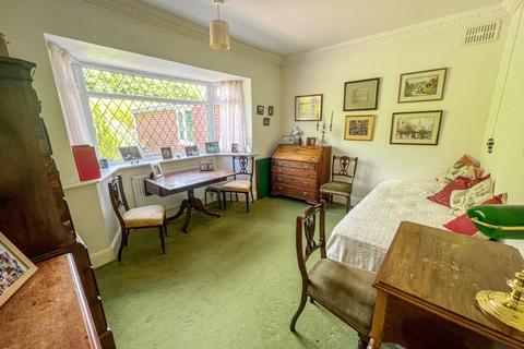 102 Baslow Road, Sheffield, S17 4DQ