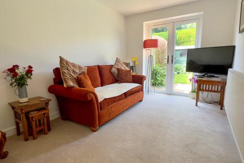 4 Five Trees Avenue, Sheffield, S17 3LW