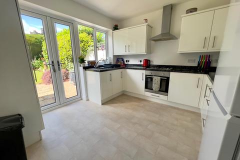 4 Five Trees Avenue, Sheffield, S17 3LW
