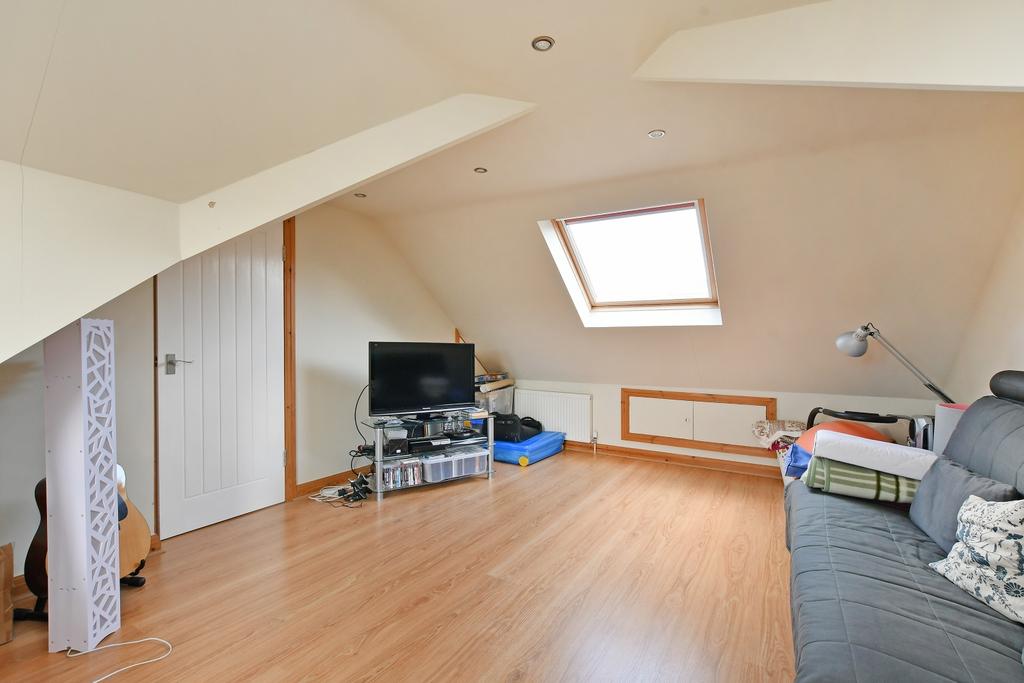 2nd floor bedroom