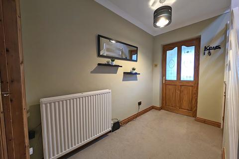 43 Everard Avenue, Sheffield, S17 4LY