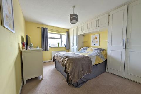 43 Everard Avenue, Sheffield, S17 4LY