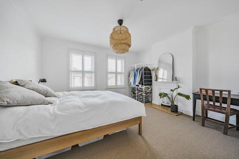 5 Agraria Road, Guildford, GU2 4LE