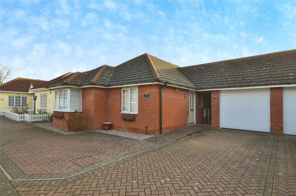 Harvest Close, Marks Tey, Colchester... 3 bed bungalow for sale £375,000