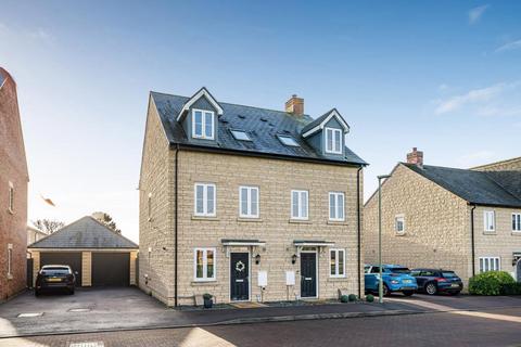 34 Empire Drive, Carterton, OX18 1BY