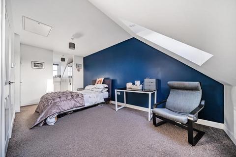 34 Empire Drive, Carterton, OX18 1BY