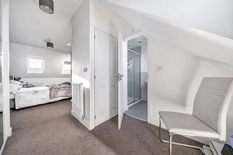 34 Empire Drive, Carterton, OX18 1BY
