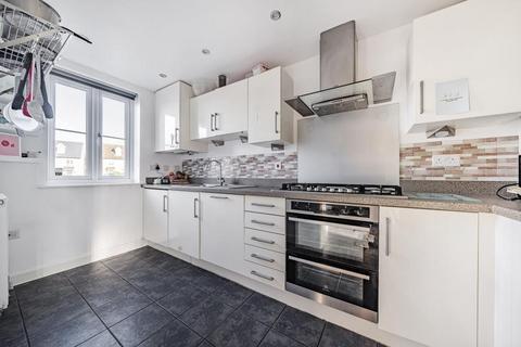 34 Empire Drive, Carterton, OX18 1BY
