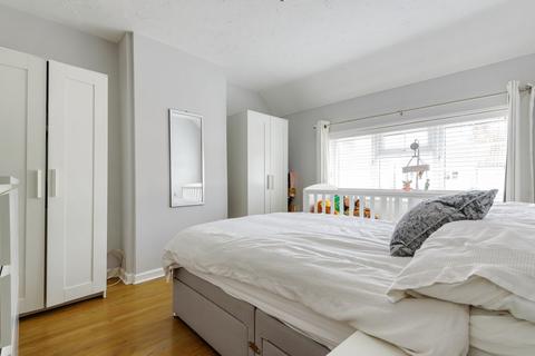 9 Dagnall Crescent, Uxbridge, UB8 2HA