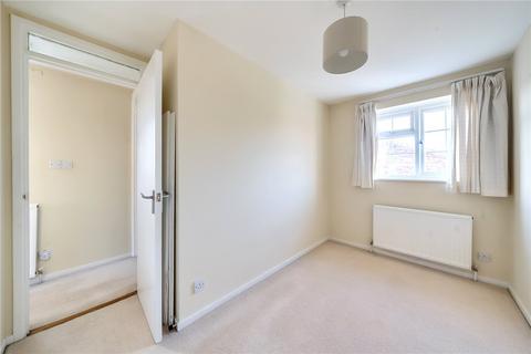 9 Field End, Farnham, GU9 9HZ