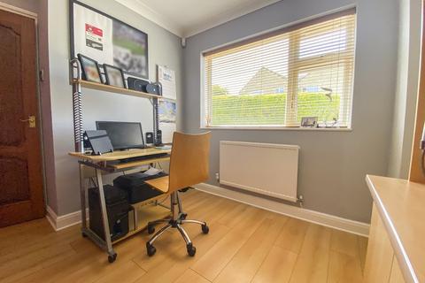 9 Brookfield, Highworth, Swindon, SN6 7HY