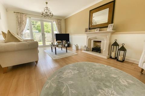 9 Brookfield, Highworth, Swindon, SN6 7HY