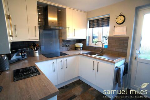 4 bedroom semi-detached house for sale - Minnow Close, Swindon SN25