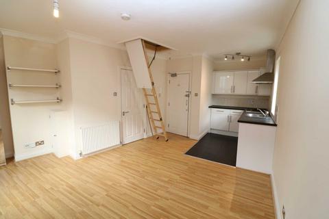 Studio to rent, Eldon Place, Bournemouth BH4