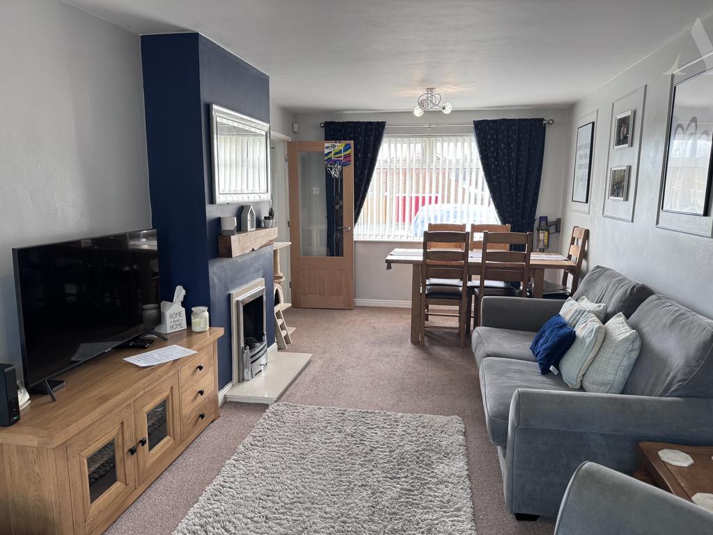 81 Arlescote Road Lounge 3