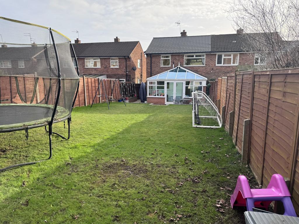81 Arlescote Road Garden x 2