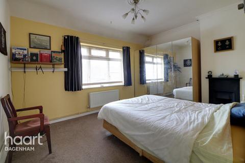 1 bedroom flat for sale, Tilney Road, Dagenham