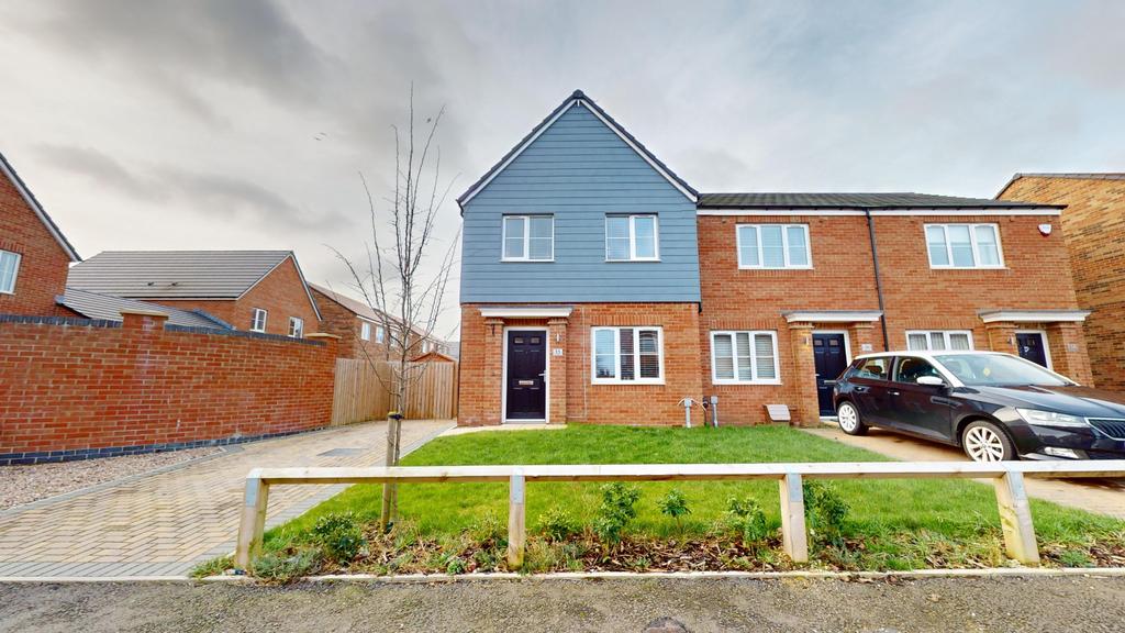 Lake Shore Road, South Shields 3 bed end of terrace house for sale £