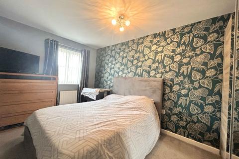 61 Cobblestones Drive, Illingworth, Halifax, HX2 9NG