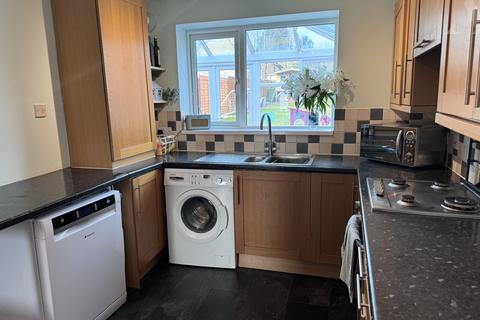 81 Arlescote Road, Solihull, B92 9HZ