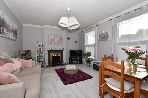 2 bedroom maisonette for sale, Banstead Road, Caterham, Surrey