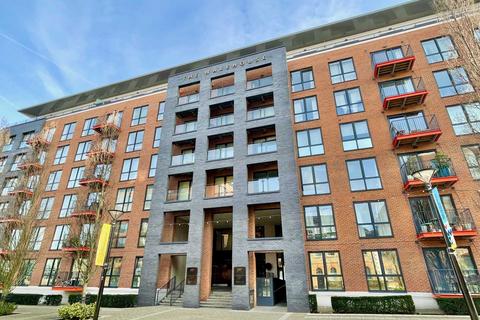 1 bedroom apartment to rent, Warehouse Court London, SE18 6FB