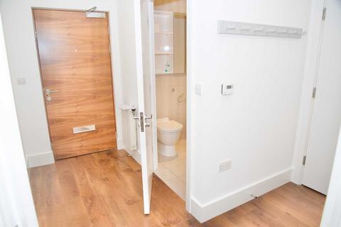 1 bedroom apartment to rent, Warehouse Court London, SE18 6FB