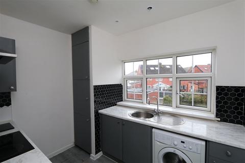 2 bedroom flat for sale, Clarence Road, Southport PR8