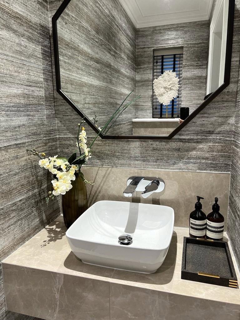 Picture No. 19