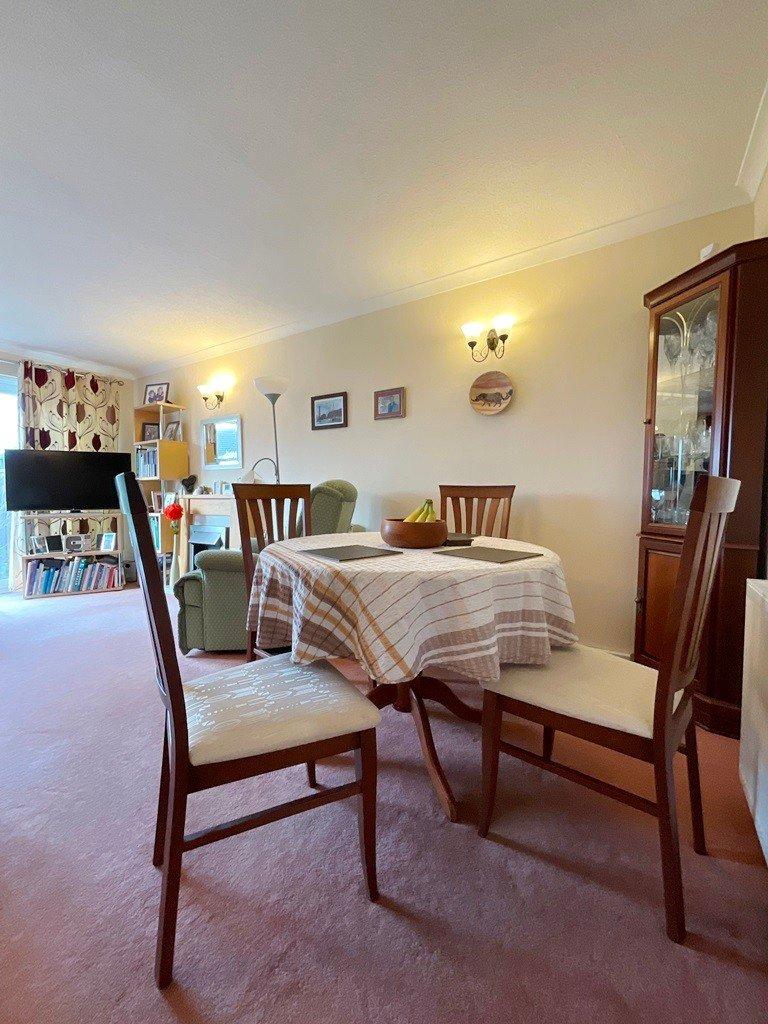 Garstang Road, Southport PR9 3 bed semidetached bungalow £225,000