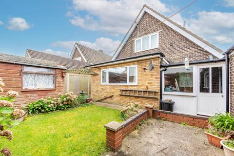 3 bedroom chalet for sale, Orchard Close, Caister-On-Sea, NR30