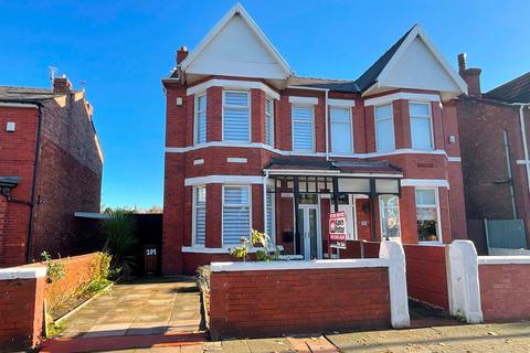 4 bedroom semi-detached house for sale, Liverpool Road, Southport PR8