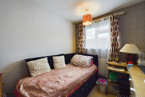 14 Akrotiri Square, Watton, Thetford, IP25 6HY