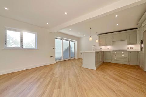 5 bedroom detached house for sale, Church Road, Preston PR4