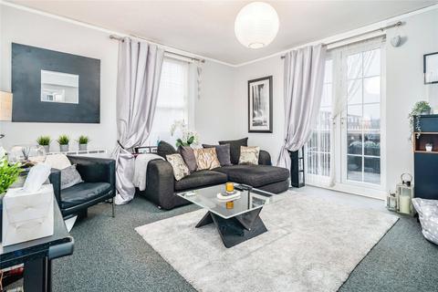 2 bedroom apartment for sale, Howardsgate, Welwyn Garden City, Hertfordshire, AL8