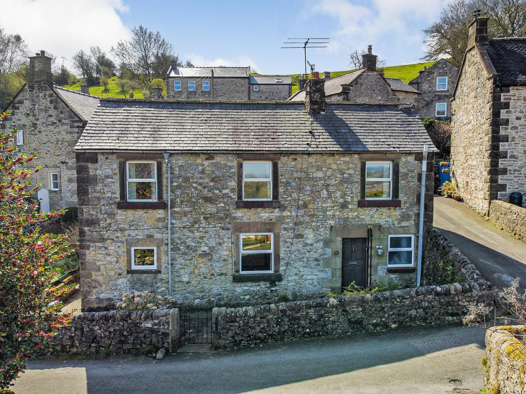 Matlock DE4 3 bed detached house for sale - £390,000