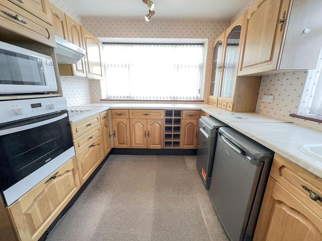 Clay Cross S45 2 bed bungalow for sale £230,000