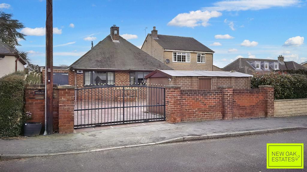 Clay Cross S45 2 bed bungalow for sale £280,000