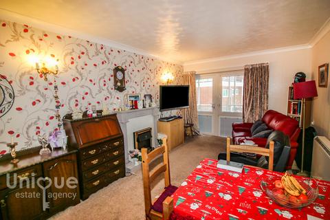 1 bedroom apartment for sale - Poplar Court, Kings Road, Lytham St. Annes, FY8