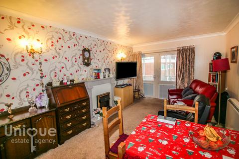 1 bedroom apartment for sale, Poplar Court, Kings Road, Lytham St. Annes, FY8