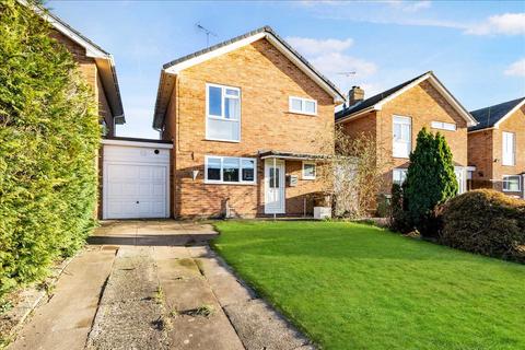 3 bedroom detached house for sale, Strathfield Road, Andover, Andover