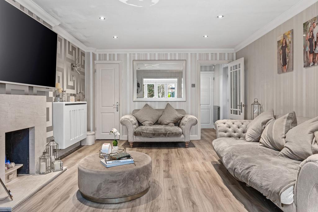 Great Amwell, Ware SG12 3 bed detached house for sale £700,000