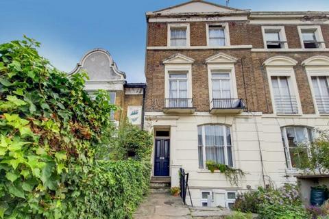 1 bedroom ground floor flat to rent, Woodhill, Woolwich, London, SE18