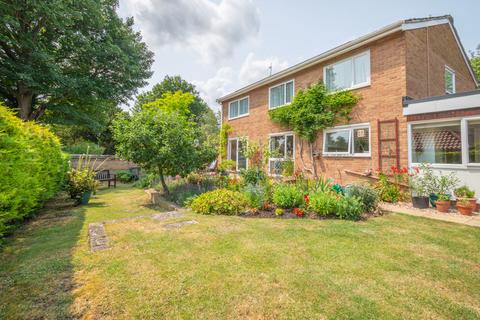 2 Brookside, Exning, Newmarket, CB8 7HP