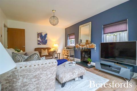 29 Cranham Gardens, Upminster, RM14 1JG