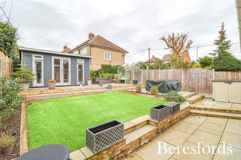 29 Cranham Gardens, Upminster, RM14 1JG