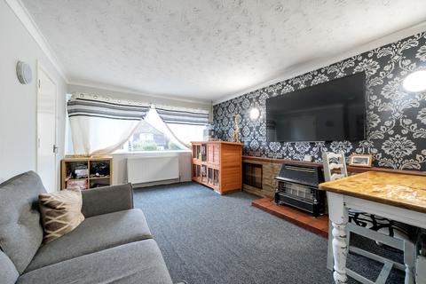1b Broadlea Avenue, Leeds, LS13 2TA