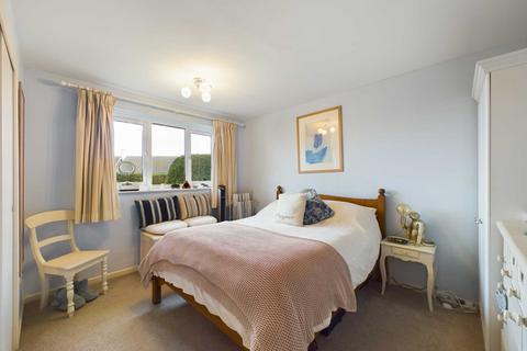 4 Fieldway, Bovingdon, Hemel Hempstead, HP3 0EY
