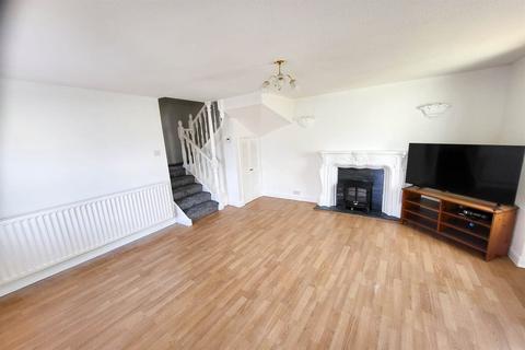 3 bedroom end of terrace house for sale, St. James Court, Gateshead