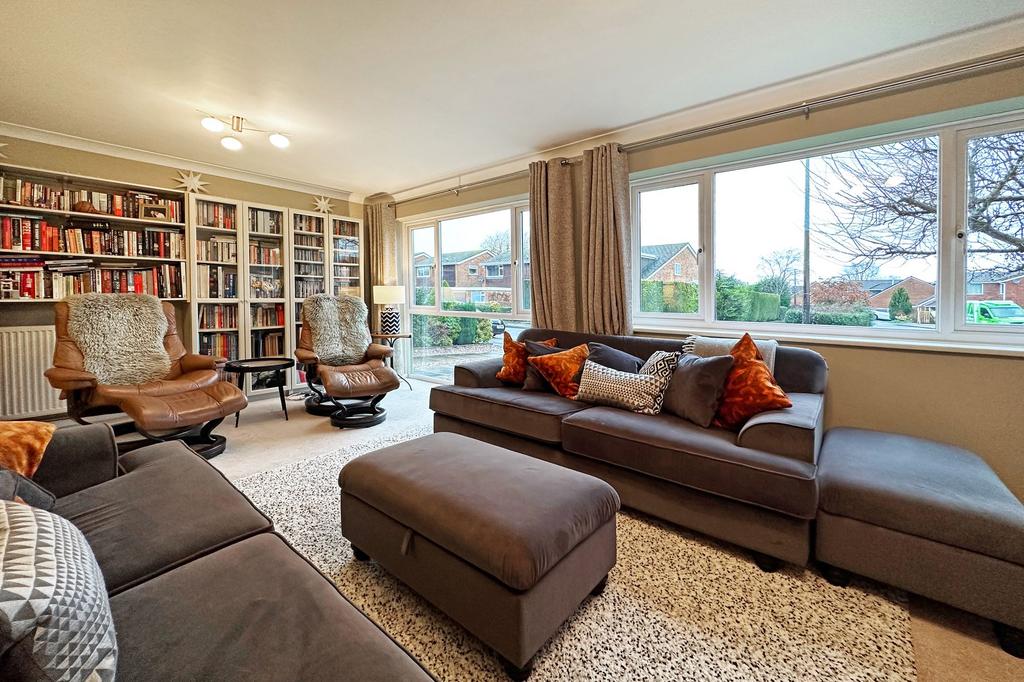 Woodrow Crescent, Knowle, B93 4 bed detached house for sale £650,000